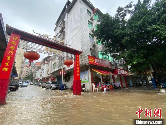 暴雨襲福建寧德 多處受淹（圖）(圖2)