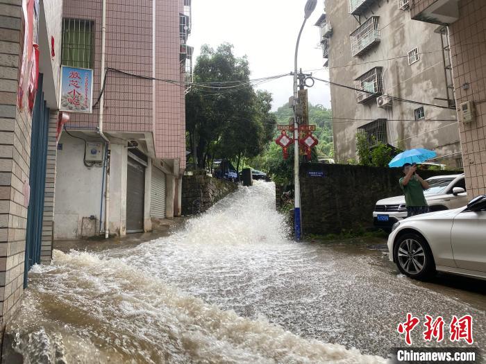 暴雨襲福建寧德 多處受淹（圖）(圖3)