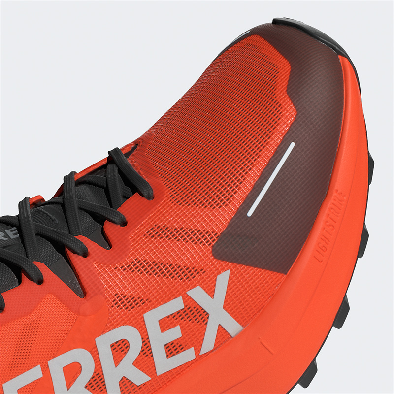 adidas TERREX發(fā)布新款越野競(jìng)訓(xùn)跑鞋  Agravic 3 大速恒星，競(jìng)賽野訓(xùn),，游刃有余