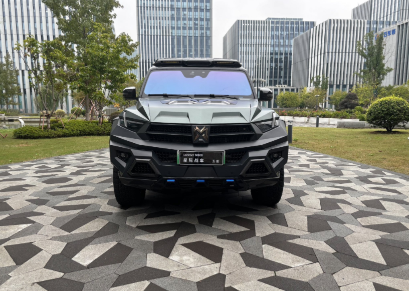 羅倫士M800星際戰(zhàn)車 巡禮摩登都市，開啟豪華出行(圖6)