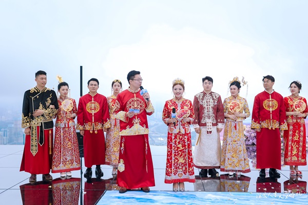 深圳集體天空婚禮，非遺金飾為愛見證